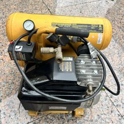 Dewalt Compressor 