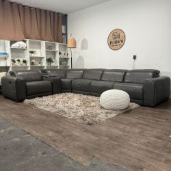 NEW IN BOX Sectional Sofa with Power Recliners - Free Delivery!