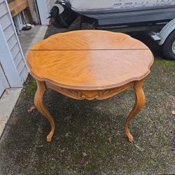FREE Drexel Heritage Dining Room Table