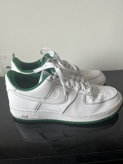 Nike Air Lows Green And White Mens Size 9 Barely Worn!