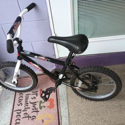 Bycicle  Model OzoneUsed Good Condition Tired New 