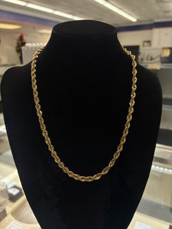 Gold necklace 