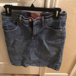 Size 4 Levi Strauss Denim Skirt  