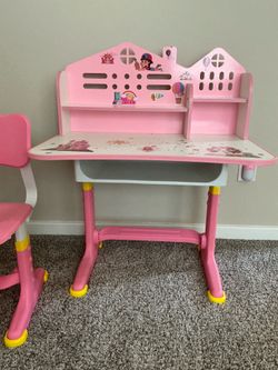 Kids desk and chair set, height adjustable child school study writing tables