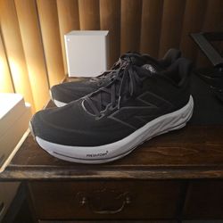 New Balance Men's Fresh Foam X Vongo V6 - Men's Size 12