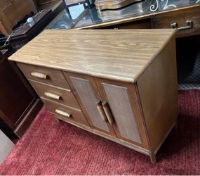 Storage dresser