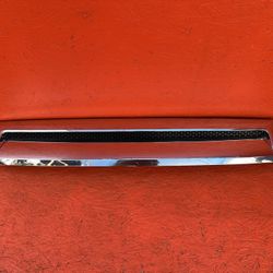 2014 - 2021 TOYOTA TUNDRA UPPER HOOD SCOOP AIR INTAKE MOLDING OEM 76181-0C010