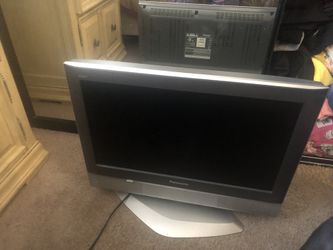 24’’ inch Panasonic tv great condition
