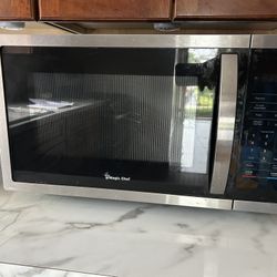Magic Chef Stainless Steel Microwave 