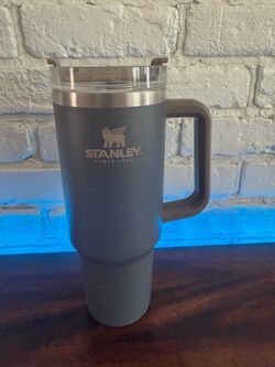 Stanley Quencher Tumbler with Handle