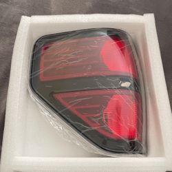 Left tail Light