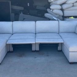 6 PIECE FABRIC MODULAR SECTIONAL WITH 2 POWER FOOTRESTS 