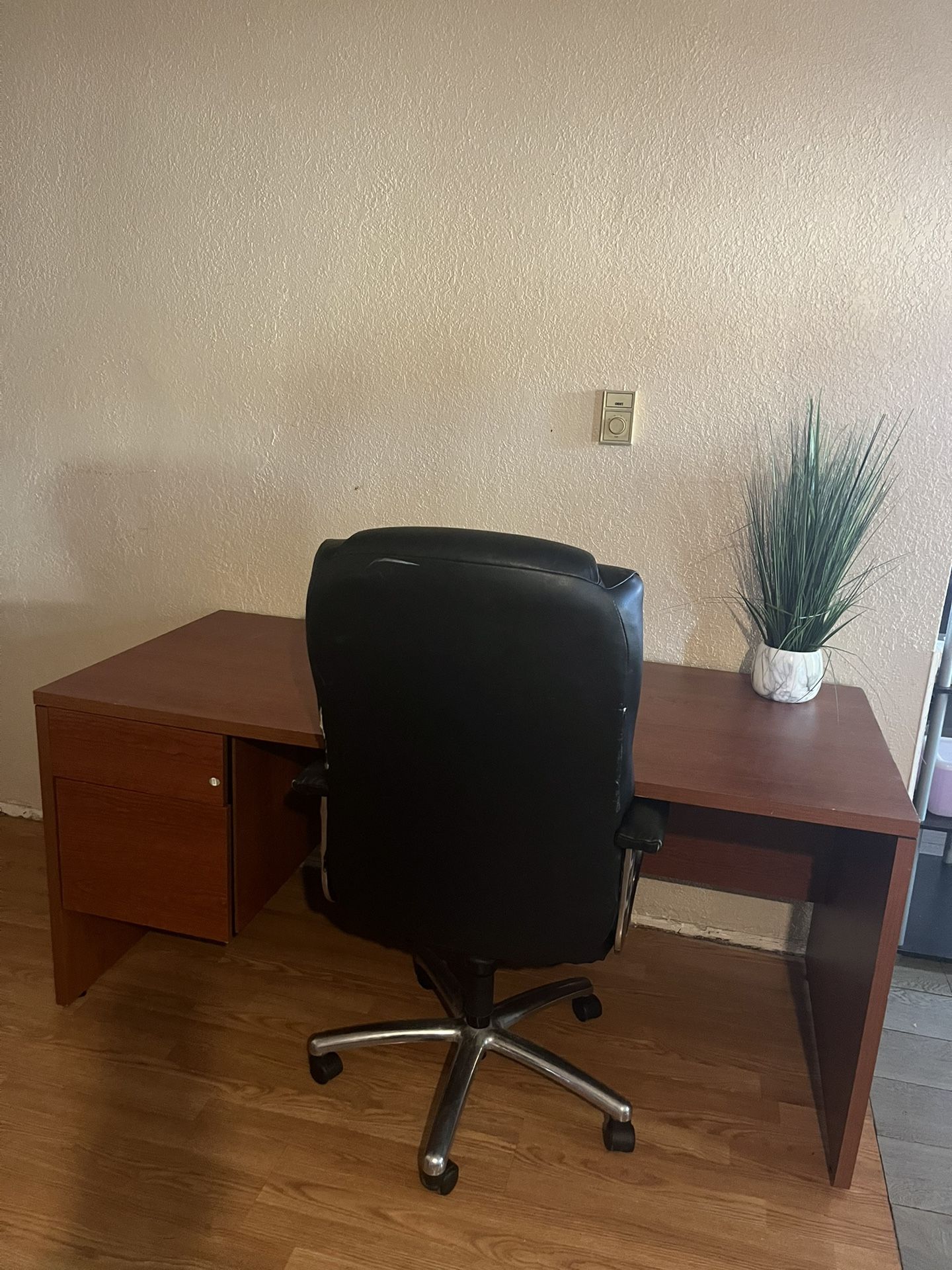 Office Desk