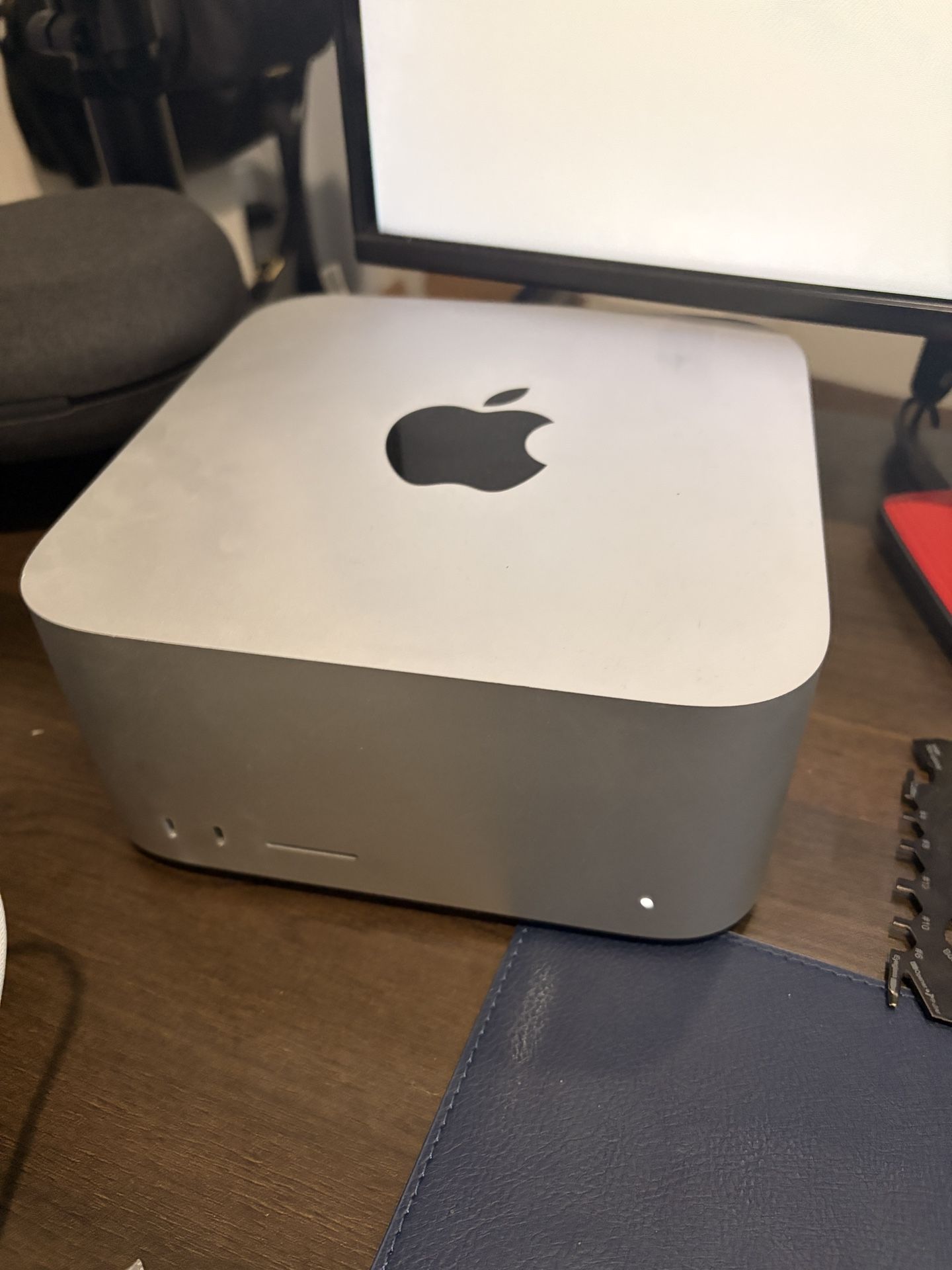 Apple Mac Studio – M1 Ultra / 128GB RAM / 1TB SSD – Excellent Condition