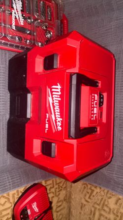 M12 FUEL™ 1.6 Gallon Wet/Dry Vacuum