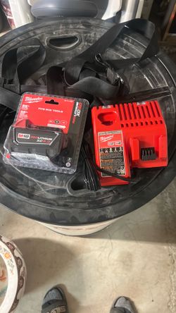 Milwaukee battery charger