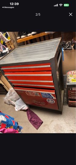 Snapon tool box perfect for your shop pick up 1116 airport Dr message for meet.