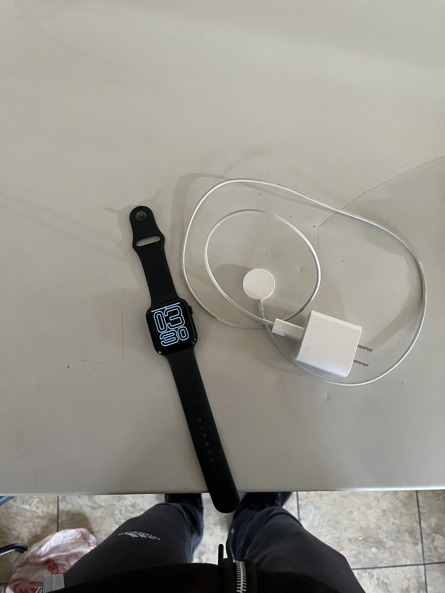 Apple Watch SE 44MM GPS + LTE