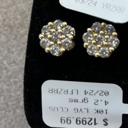 10k Stud Earrings Cluster Diamond 