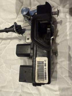 2017 Tesla Model S Door Latch Mechanism