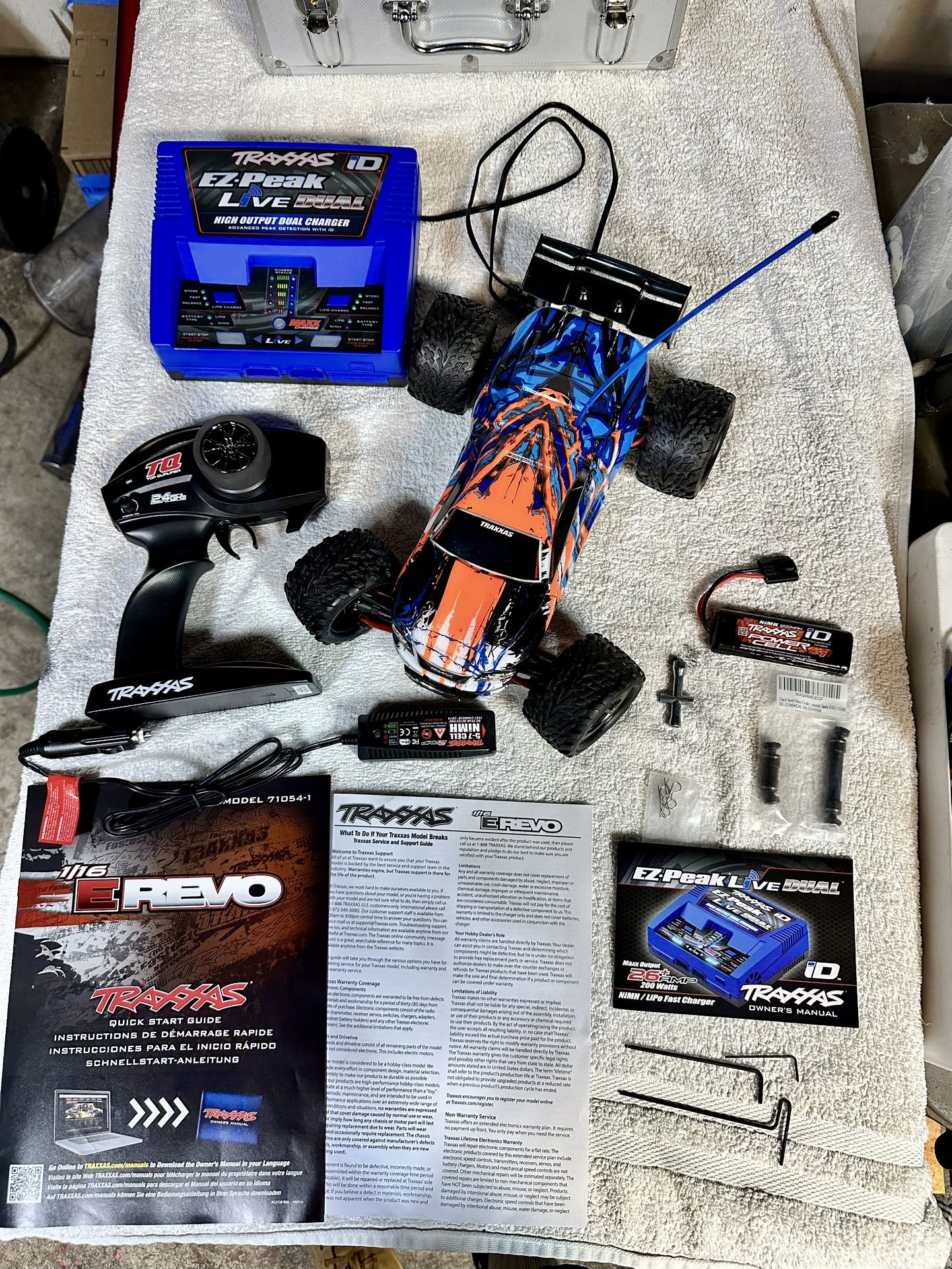 1/16 E Revo Trassas, The Fastest Name In Radio Control