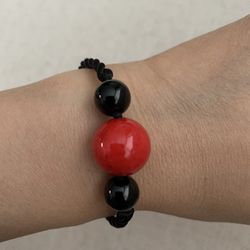 New Elegant Red and Black Beaded Bracelet