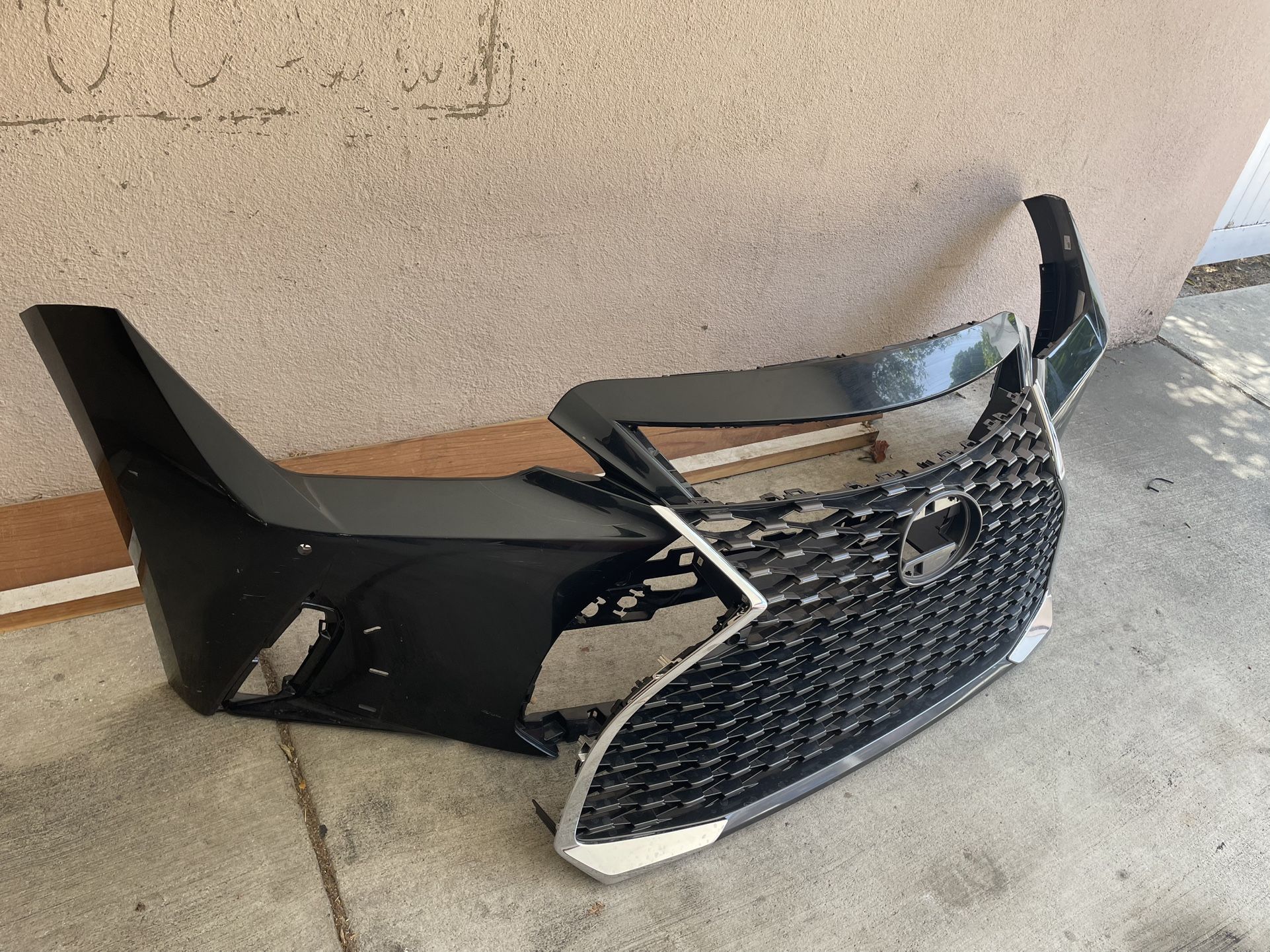 2022 Lexus Is350 Bumper Grill Used Oem