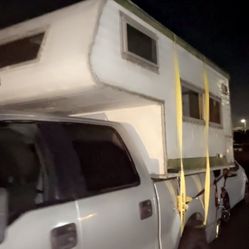 TRUCK BED CAMPER 