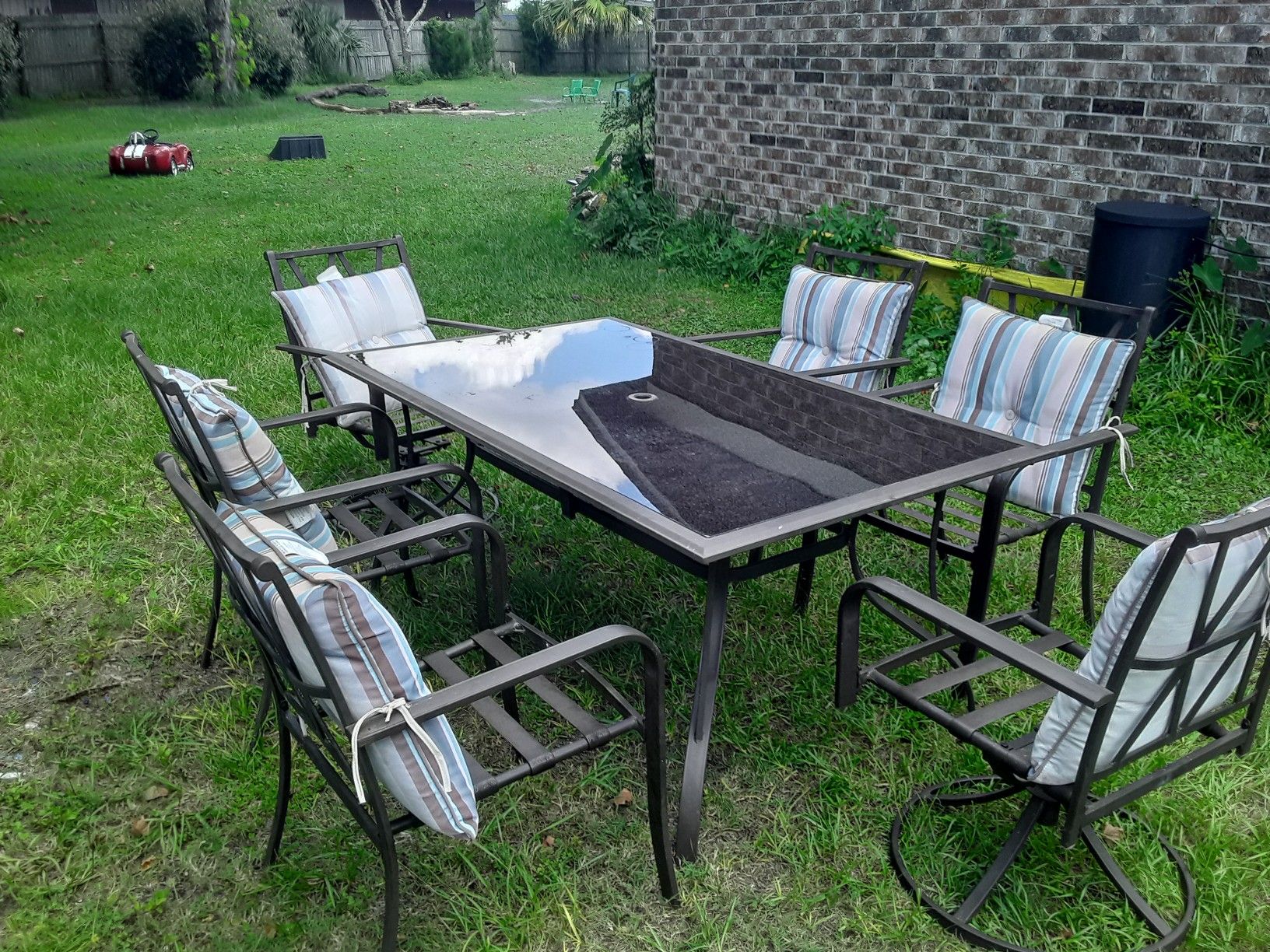 Glass top Patio table and chairs for Sale in Orange Park, FL OfferUp