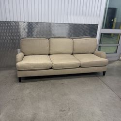 Sofa couch FREE DELIVER