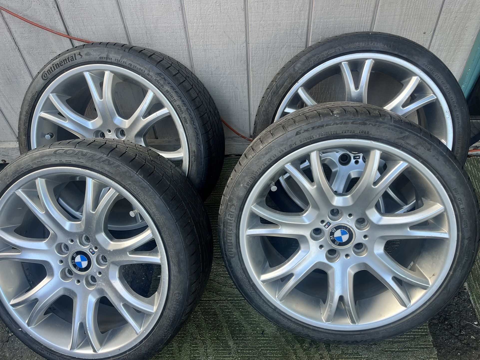 Oem BMW Wheels And Tire Zr