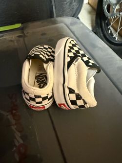 Size 3 toddler, baby vans