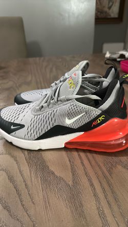 Nike 270