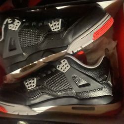 Jordan 4