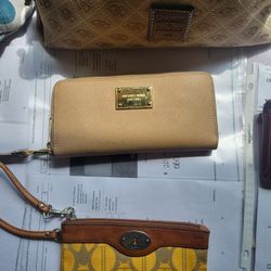 Michael Kors Wallet 20 Dollars