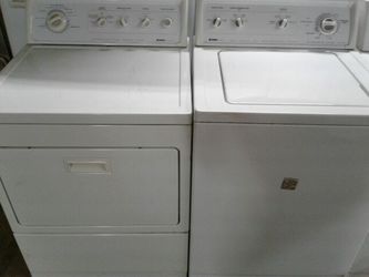 Kenmore set gas dryer and washer they both work great