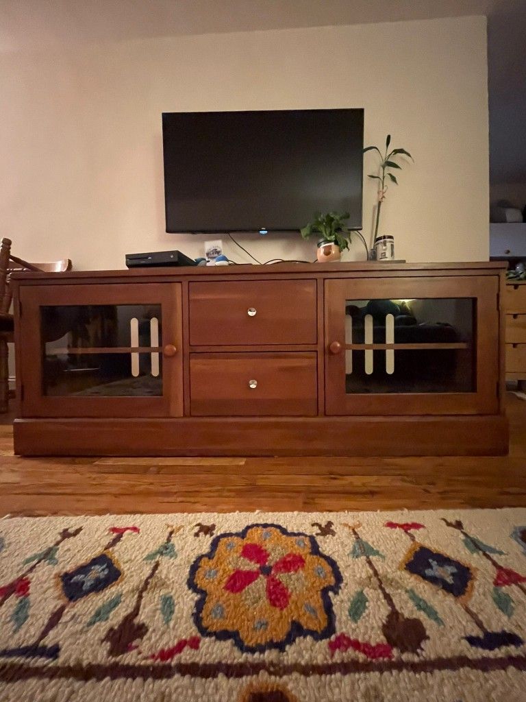 Ethan Allen Media Console TV Stand