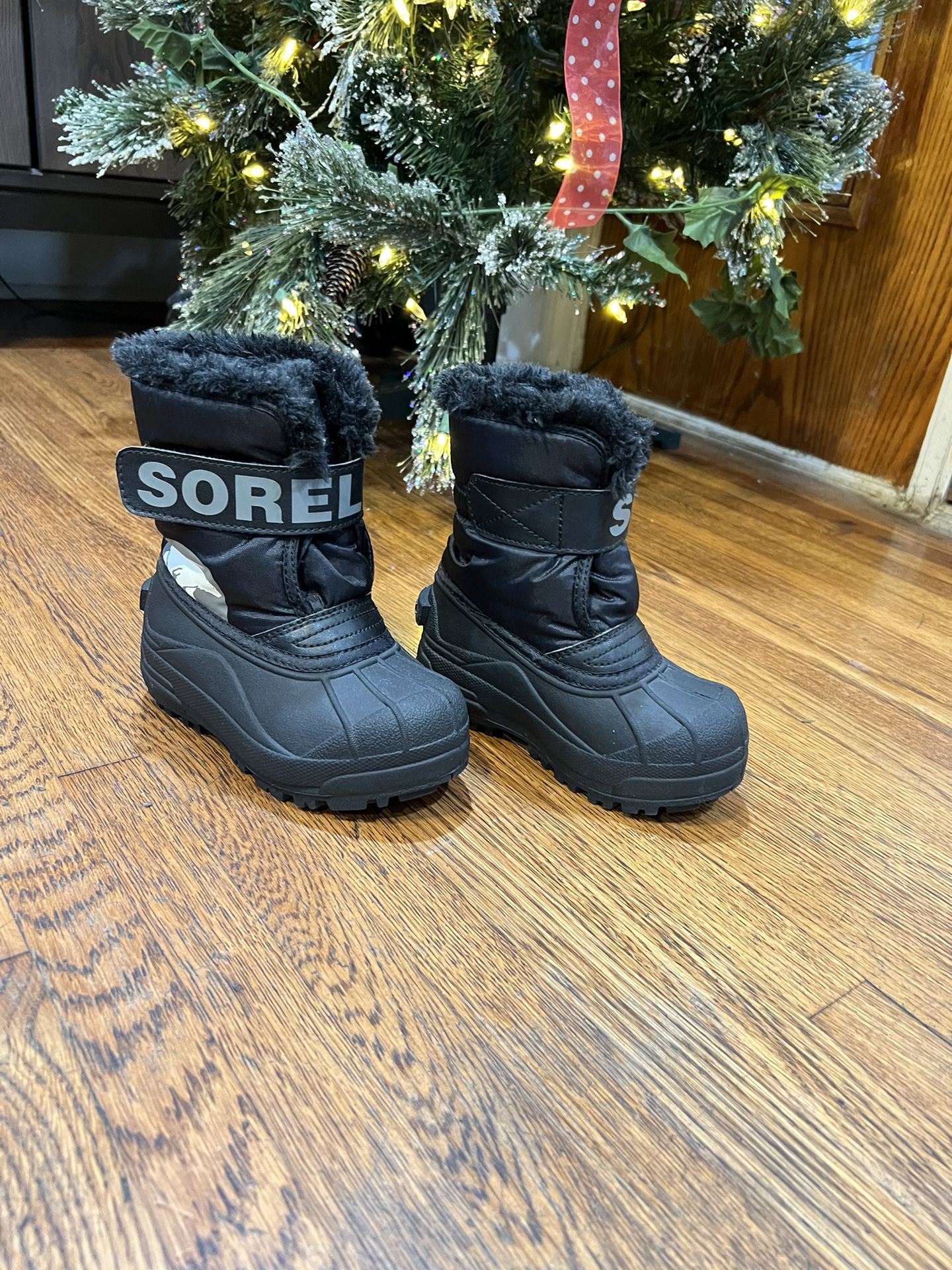 Oven vrouwelijk Bliksem Sorel Commander Toddler Boy Or Girl Snow Boots for Sale in Inglewood, CA -  OfferUp