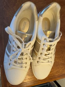 Size 9 MK shoes