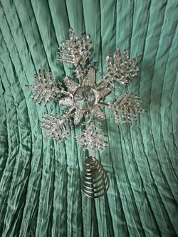 Christmas Tree Snowflake Topper