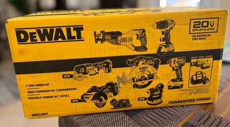 20V MAX 7-TOOL COMBO KIT DeWalt
