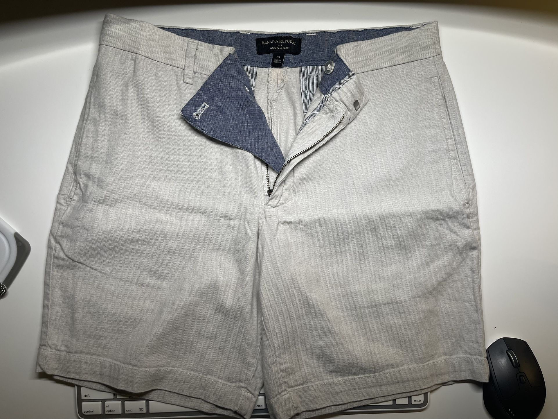 Men's Banana Republic Aiden Club Shorts in size 31