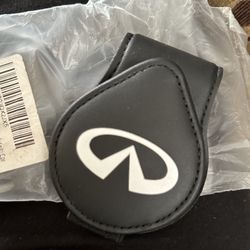 Infiniti accessories set