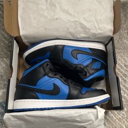Air Jordan 1 Mid