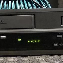 Broksonic DVCR-810 DVD Player Video Cassette Recorder 