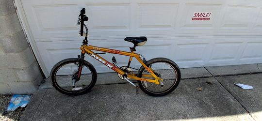 Mongoose bmx
