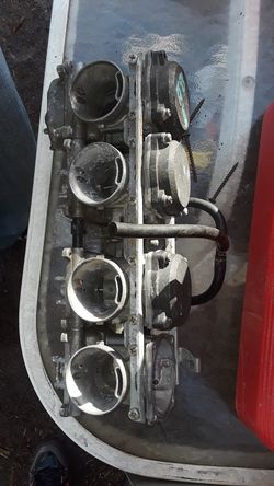 4 carburators from an 82 kz1000