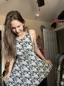 DIVIDED size 6 Dress