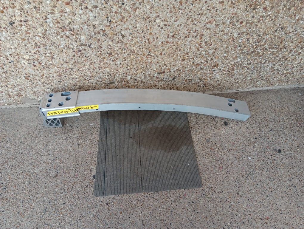2014-19 Toyota Highlander Front Rebar 