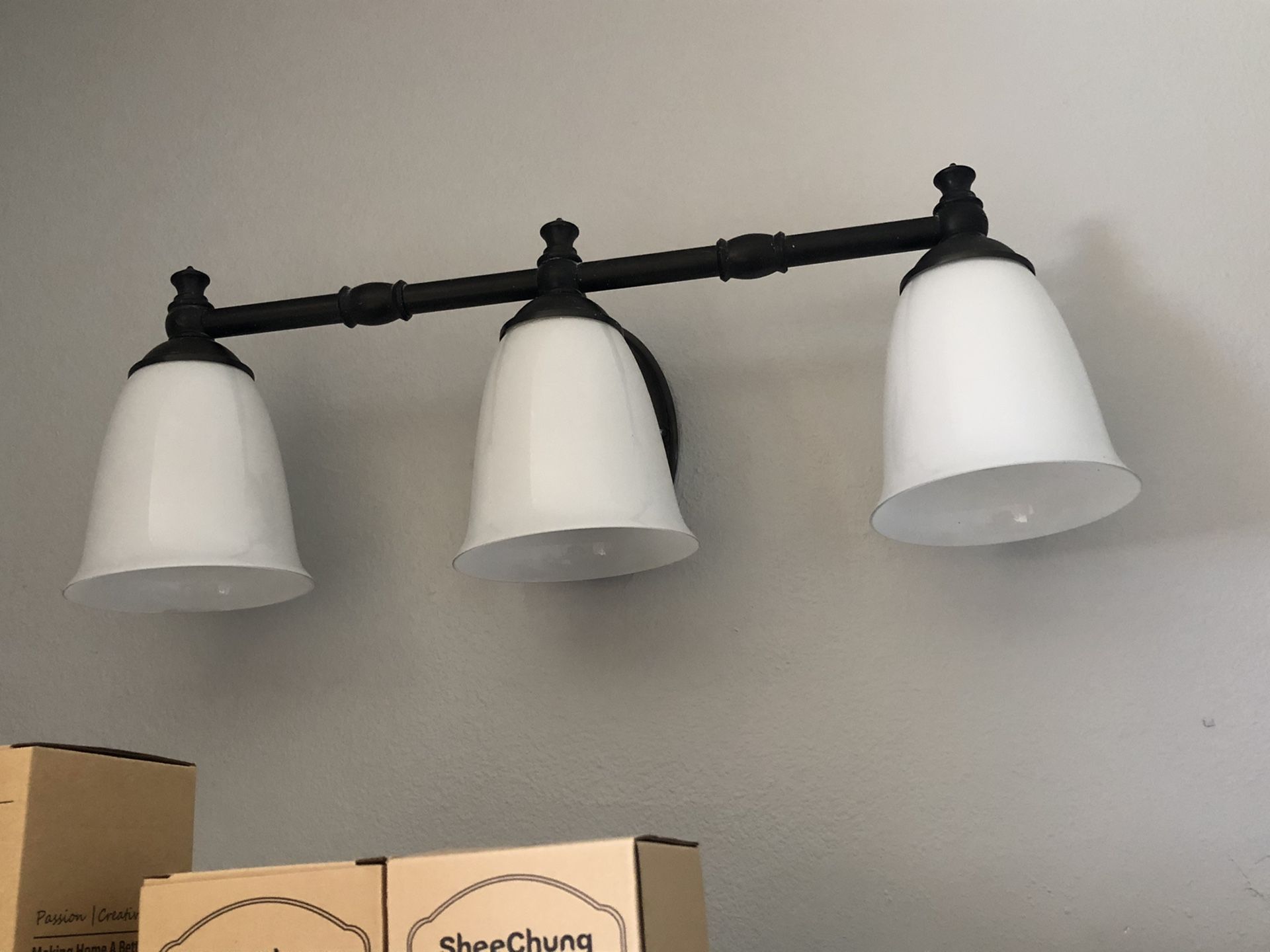 1 bathroom 3 light bulbs lamps + 1 faucets brand new MEON for $60